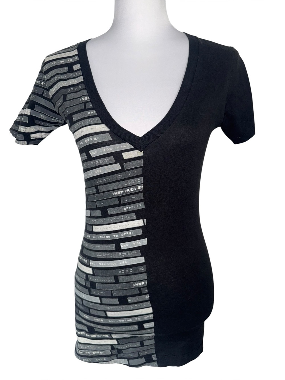 Matix XS Black Graphic V‎ Neck T Shirt Asymmetrical Short Sleeve 100% Cotton